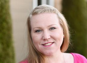 Rachel Johnson Head-shot